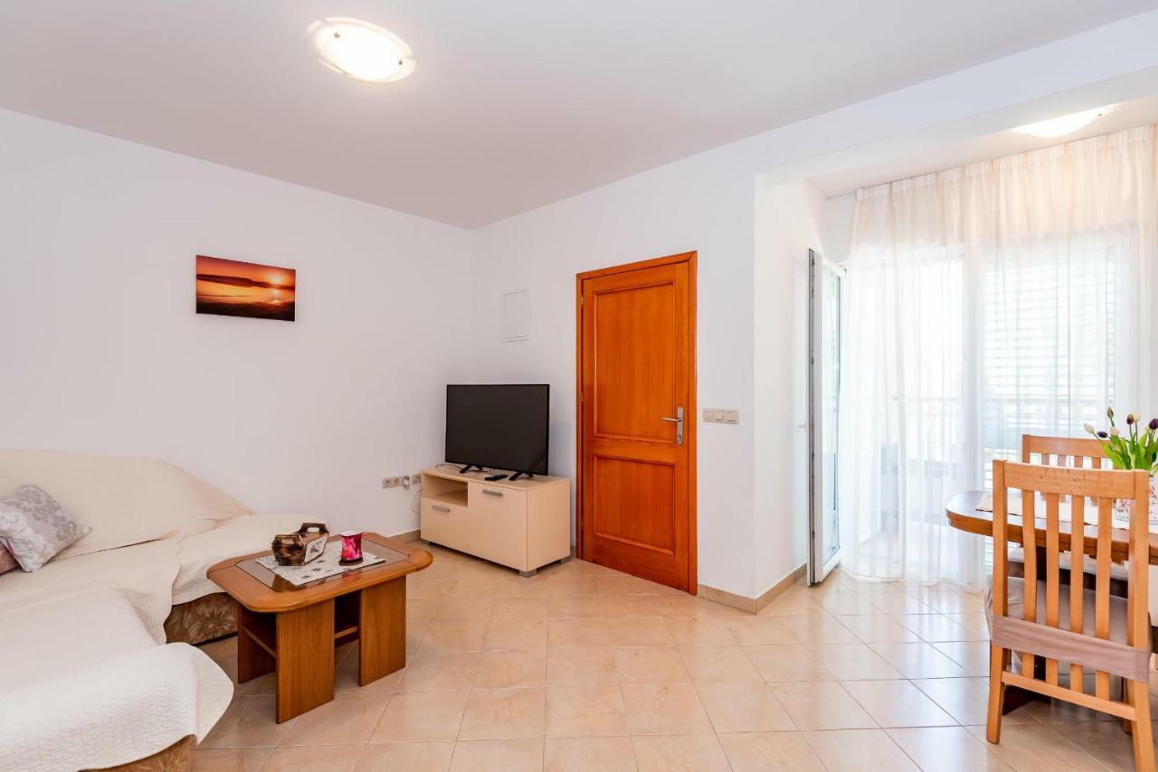 Apartmani Marina Klek Exterior foto